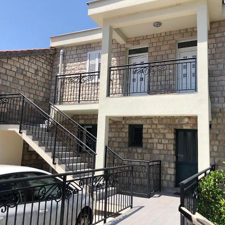 Apartment Seaside Pržno エクステリア 写真